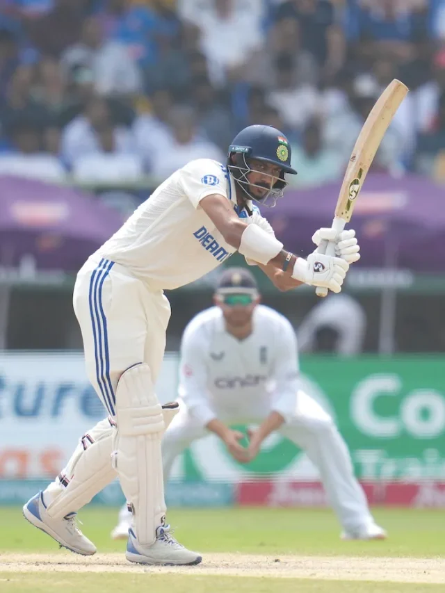 Duleep Trophy 2024 मे Axar Patel ने पहले ही दिन बॉलिंग और बैटिंग से तहलका मचा दिया